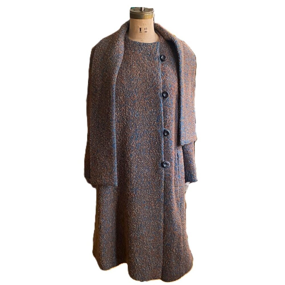 Lovely vintage 50-60s union label bouclé swing coat in turquoise tan with scarf